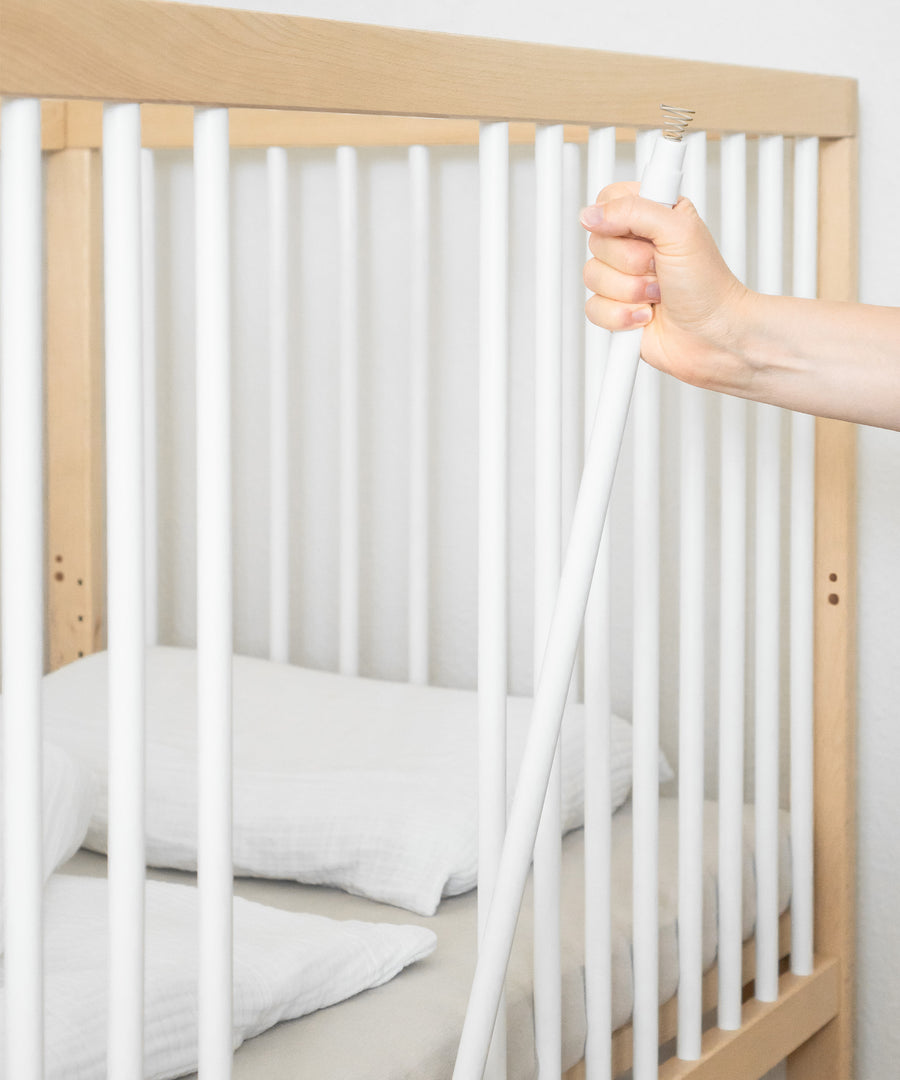 Herausnehmbare Stangen*Drei abnehmbare Stangen garantieren ein einfaches und sicheres Ein- und Aussteigen.|Schlupfstange wird herausgenommen.