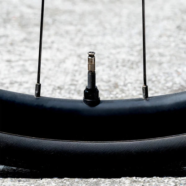 Lot de 2 Valves Tubeless LEZYNE CLIK TLR PRO 44mm