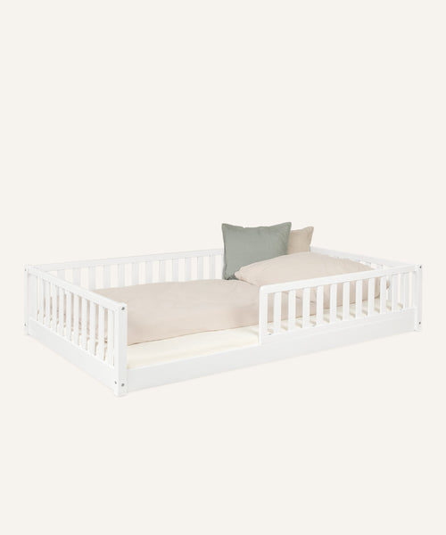 Bodenbett Buche 120x200 cm.