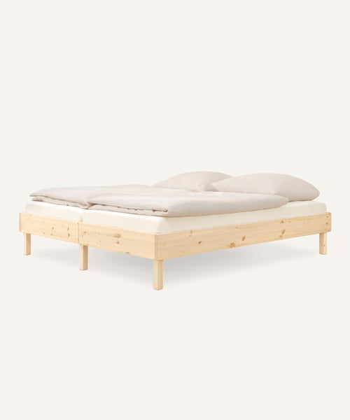 Ehrenkind Doppelbett Plano Kiefer Natur.