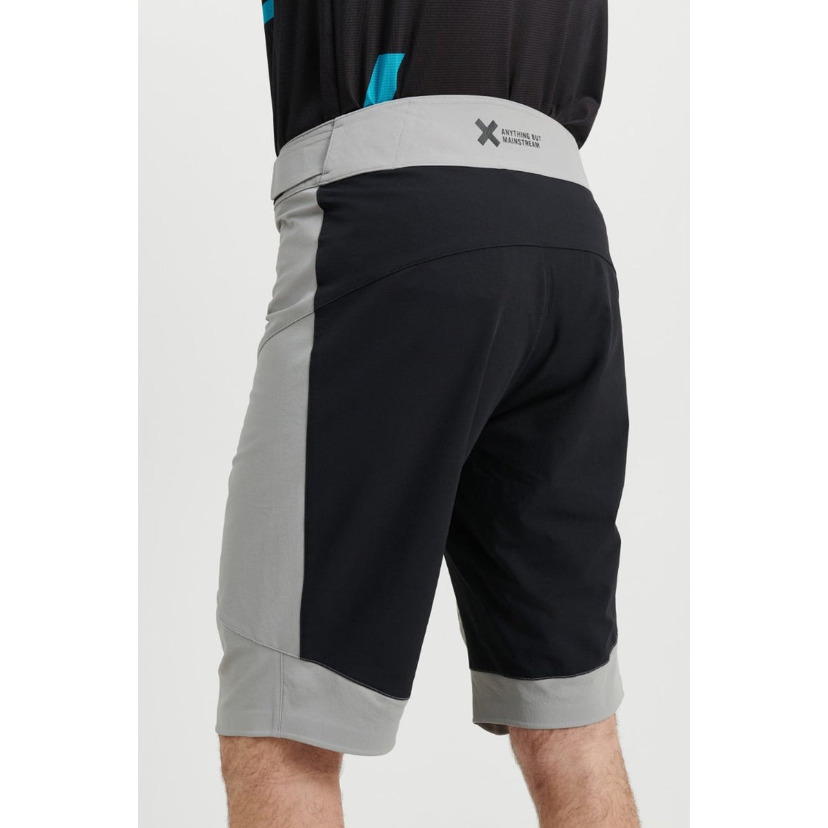 Short USWE SKRUBB MTB Gris